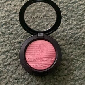 Mac Into The Pink blush